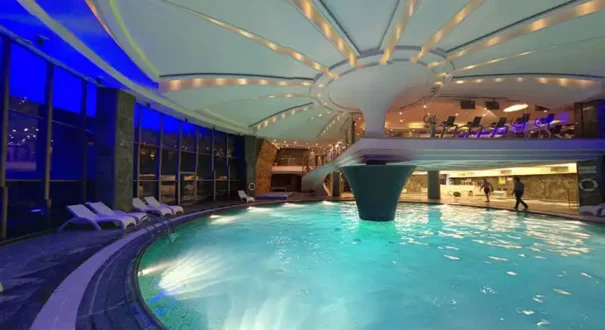 shiraz-grand-hotel-in-shiraz-pool