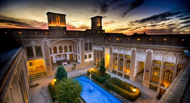 Laleh_hotel