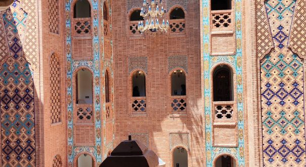 Youtaab_hotel_in_shiraz_iran